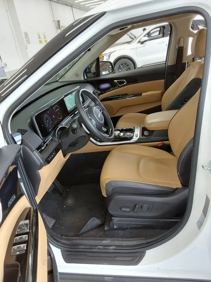 KIA CARNIVAL SIGNATURE 2022