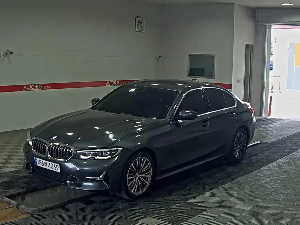 BMW 320D LUXURY 2022