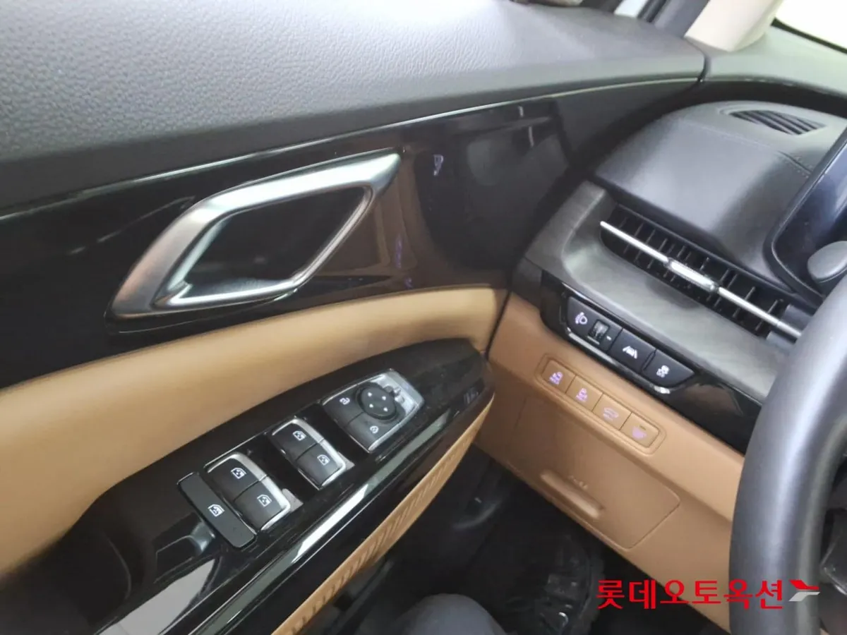 KIA CARNIVAL NOBLESSE 2022