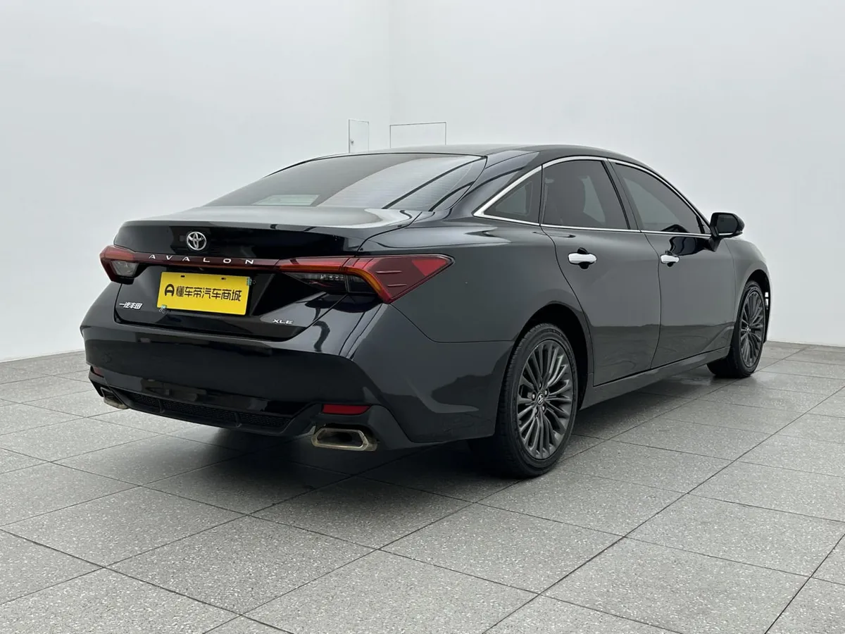 TOYOTA AVALON PREMIUM 2022