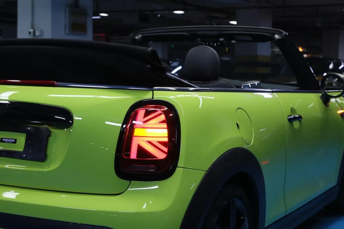MINI CABRIO ARTIST 2023
