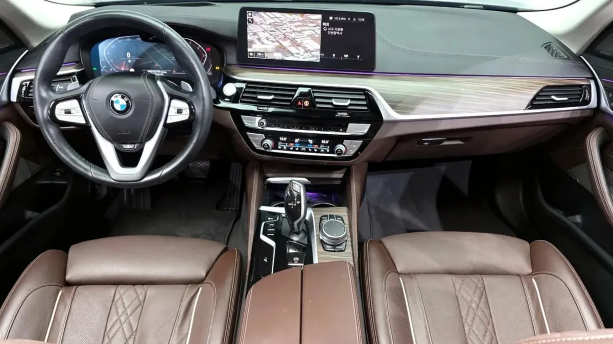 BMW 530I LUXURY 2022