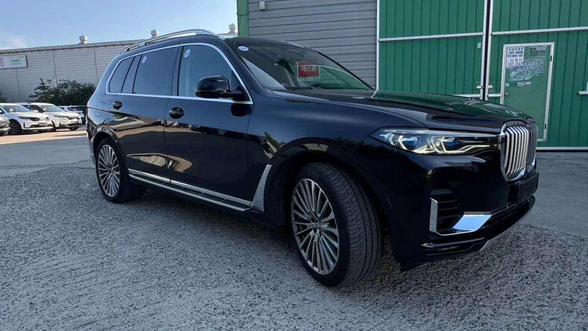BMW X7 2022