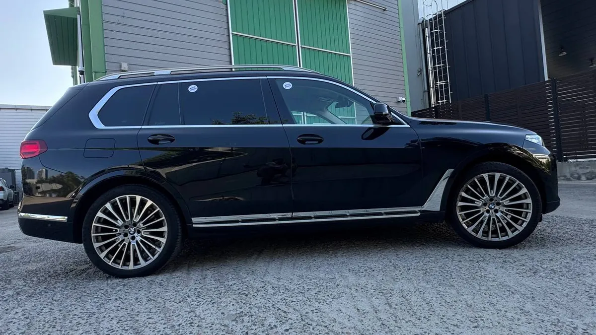 BMW X7 2022