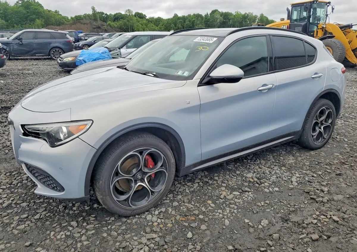ALFA ROMEO STELVIO TI ПОДОГРЕВ ВЕНТИЛЯЦИЯ И ПАМЯТЬ ПЕРЕДНИХ СИДЕНИЙ 2022