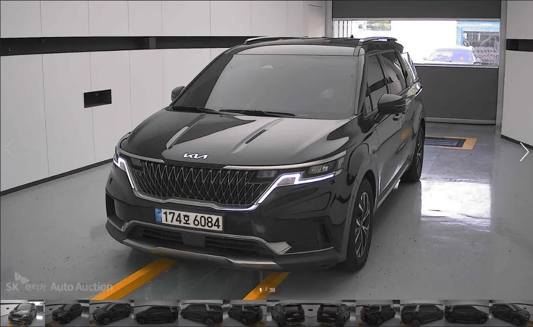 KIA CARNIVAL NOBLESSE 2023