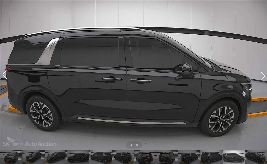 KIA CARNIVAL NOBLESSE 2023
