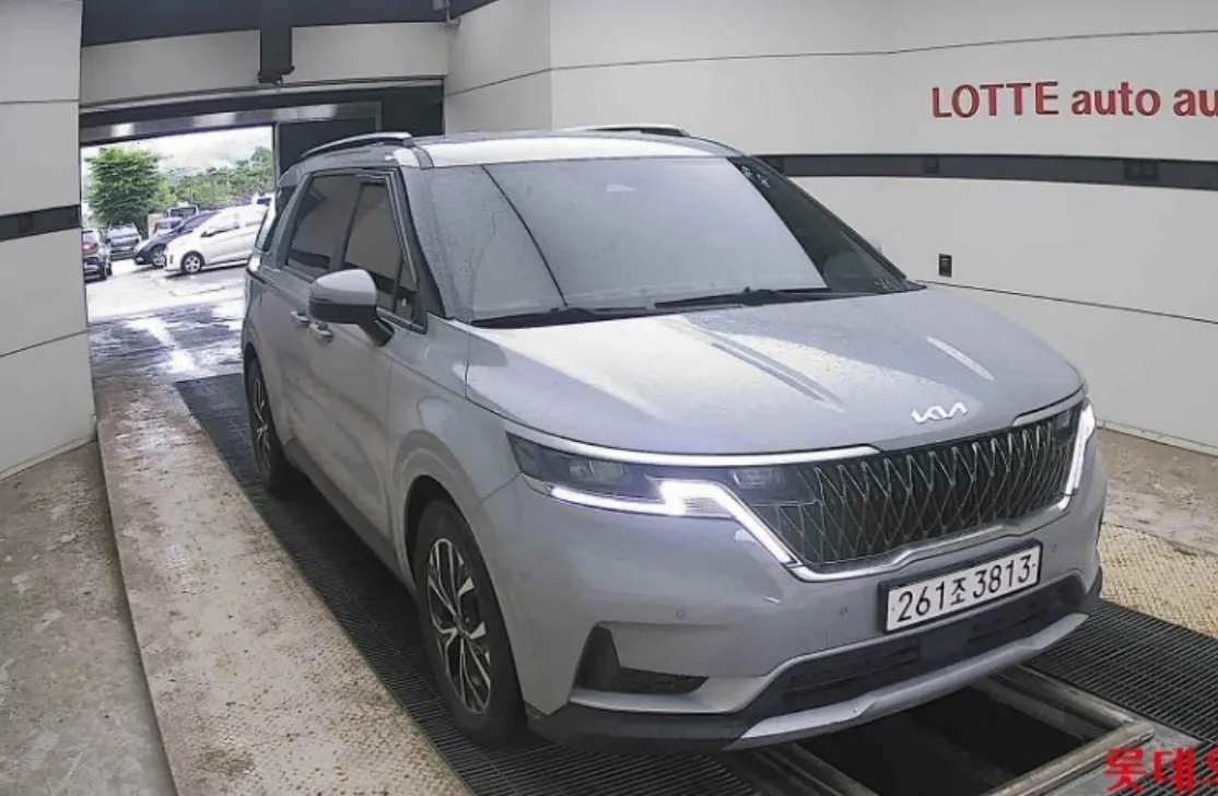 KIA CARNIVAL 2023