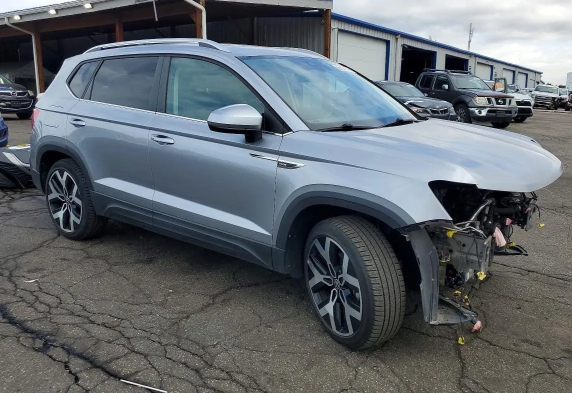 VOLKSWAGEN TAOS SEL 2022