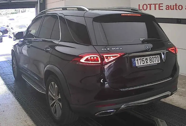 MERCEDES-BENZ GLE ПОДОГРЕВ ПЕРЕДНИХ И ЗАДНИХ СИДЕНИЙ И РУЛЯ 2023