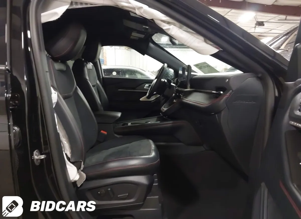 FORD EXPLORER ST 2025