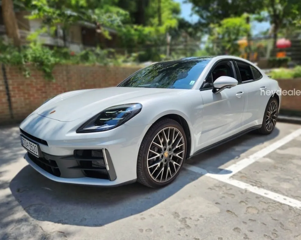 PORSCHE PANAMERA 972 2025