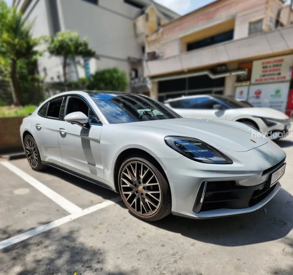 PORSCHE PANAMERA 972 2025