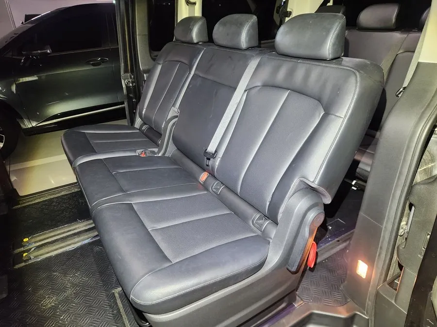 HYUNDAI STARIA LOUNGE 9 2022