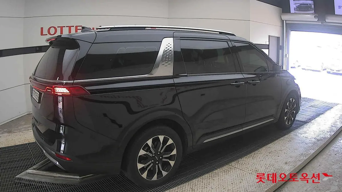 KIA CARNIVAL 2022