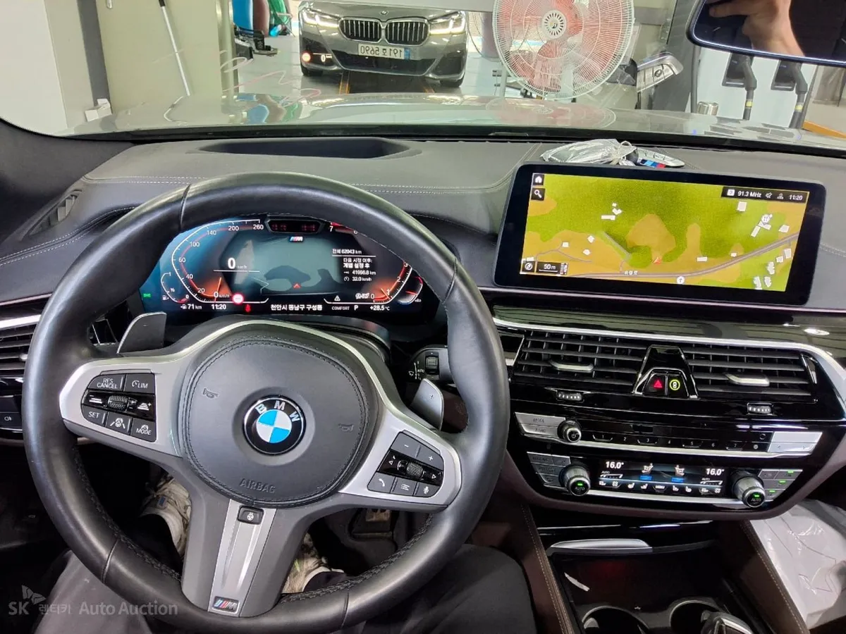 BMW 5 SERIES ПОДОГРЕВ ВЕНТИЛЯЦИЯ И ПАМЯТЬ ПЕРЕДНИХ СИДЕНИЙ 2022