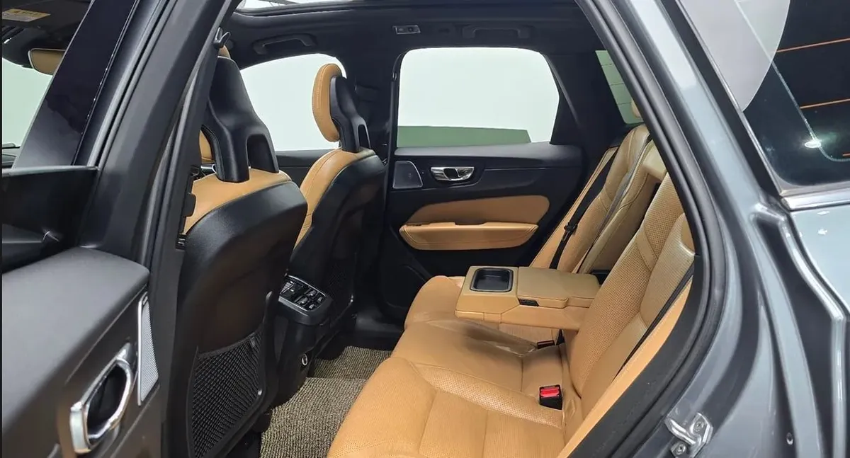 VOLVO XC60 2018