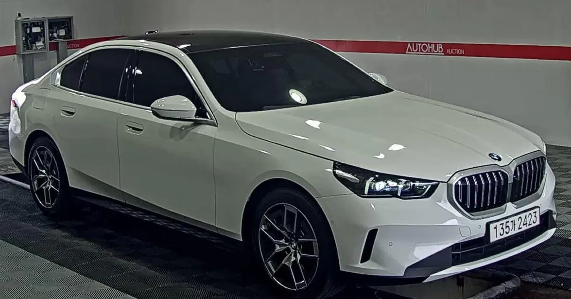 BMW 520I - 2023