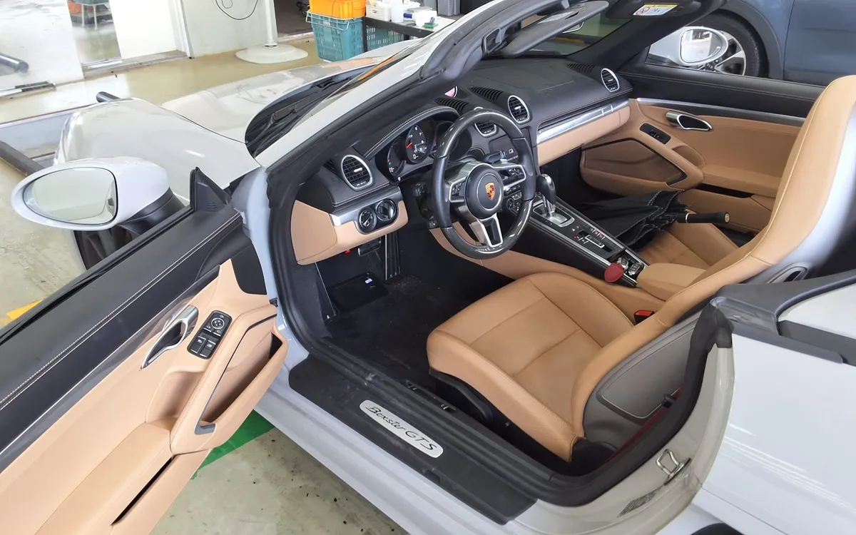PORSCHE BOXSTER 2022