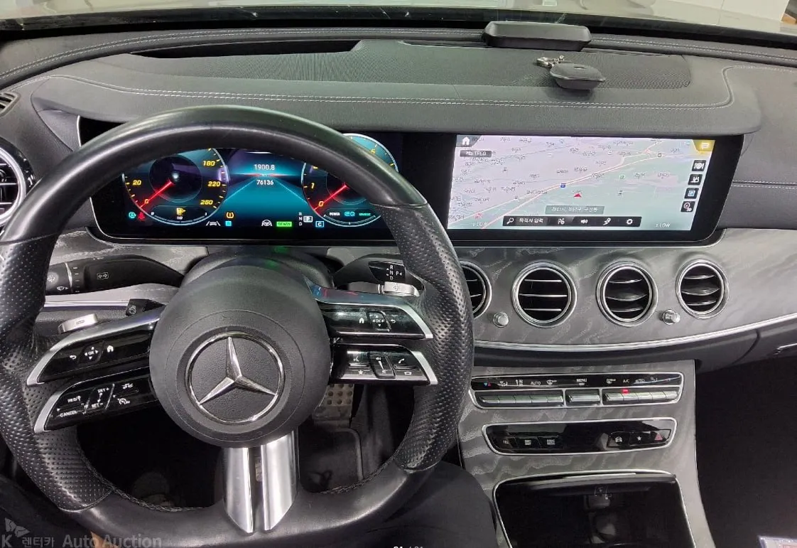 MERCEDES-BENZ E350 4MATIC AMG LINE 2022