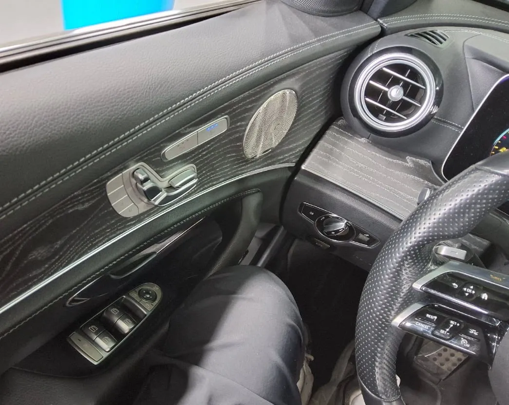 MERCEDES-BENZ E350 4MATIC AMG LINE 2022