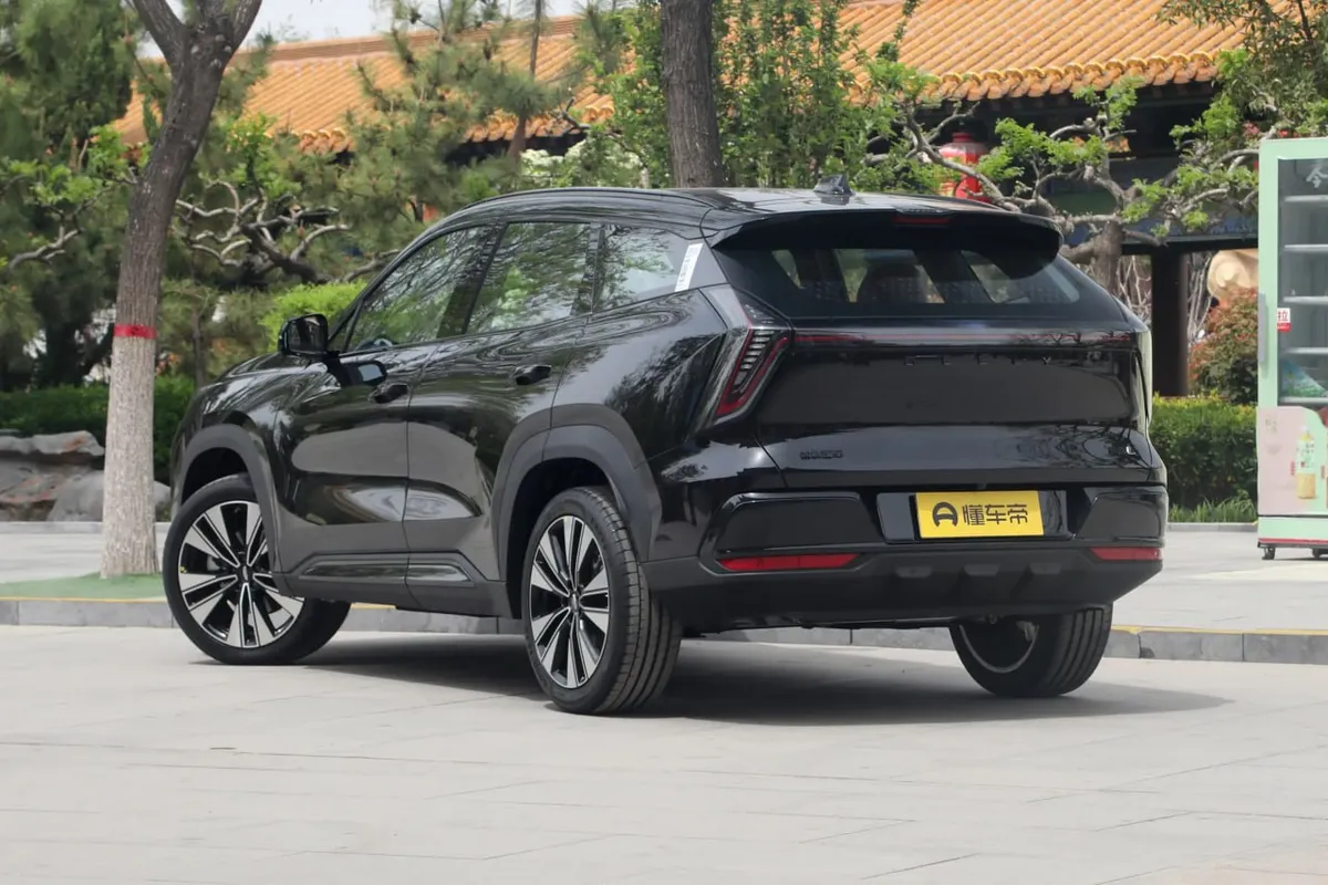 GEELY BOYUE L 2025
