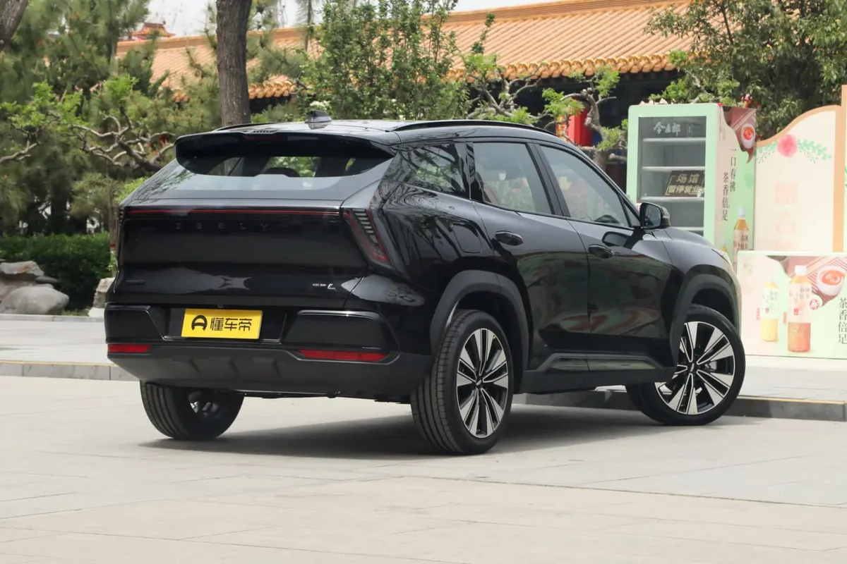 GEELY BOYUE L 2025