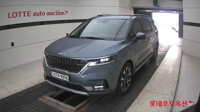 KIA CARNIVAL NOBLESSE 9 2025