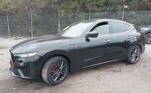MASERATI LEVANTE MODENA 2023