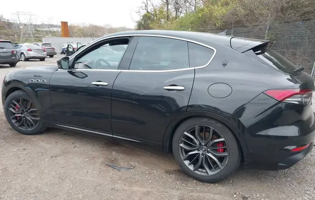 MASERATI LEVANTE MODENA 2023