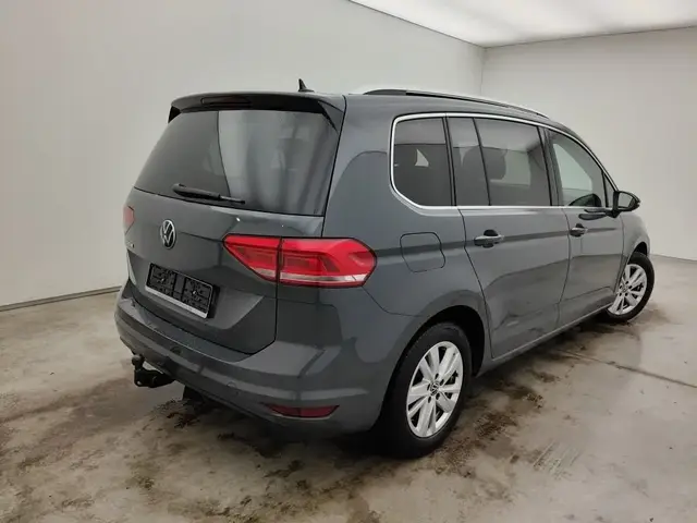 VOLKSWAGEN TOURAN 2020
