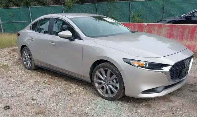 MAZDA 3 2022