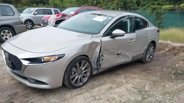 MAZDA 3 2022