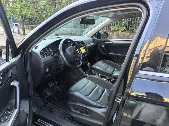 VOLKSWAGEN TIGUAN L 2021