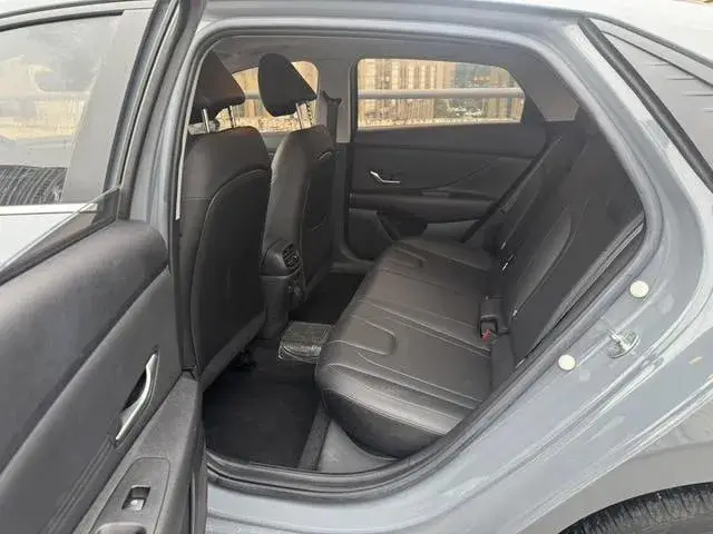 HYUNDAI ELANTRA 2022