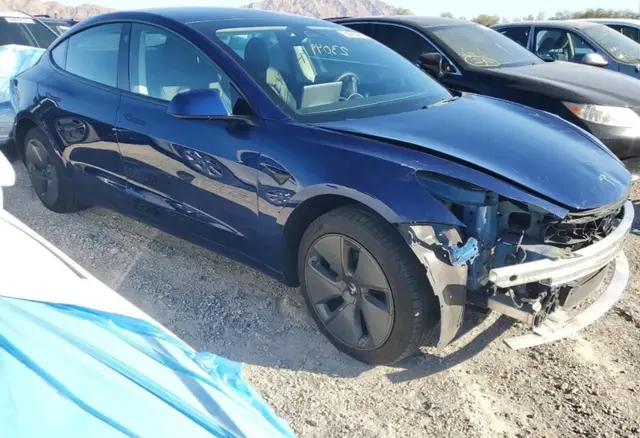 TESLA MODEL 3 2022