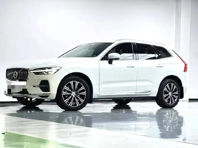 VOLVO XC60 2022