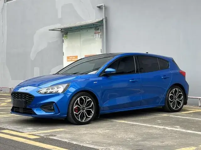 FORD FOCUS HATCHBACK 180 ST 2021
