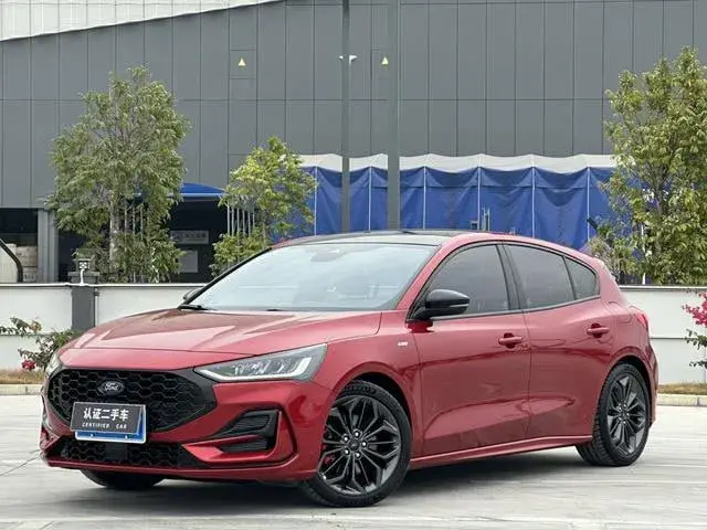 FORD FOCUS HATCHBACK 180 ST 2022