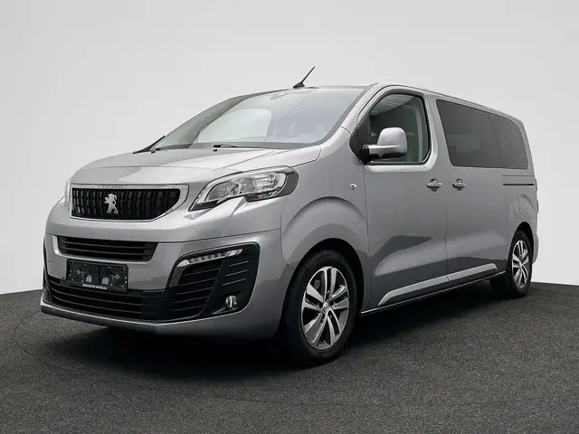 PEUGEOT TRAVELLER L2 2020