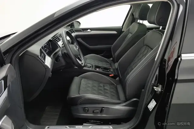 VOLKSWAGEN MAGOTAN 2022