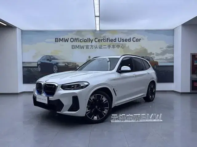 BMW IX3 LEADING 2022