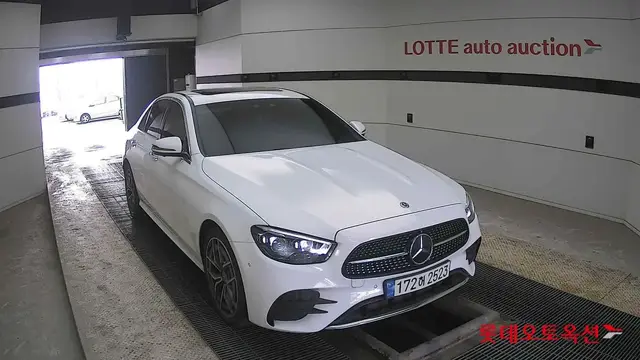 MERCEDES-BENZ E-CLASS BENZ E220D AMG LINE 2026