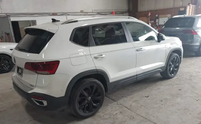 VOLKSWAGEN TAOS 2022