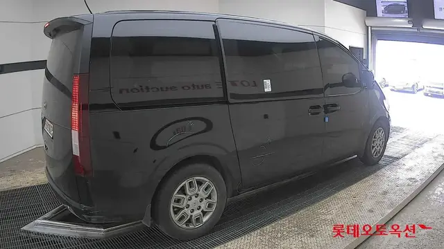 HYUNDAI STARIA TOURER 9 2026