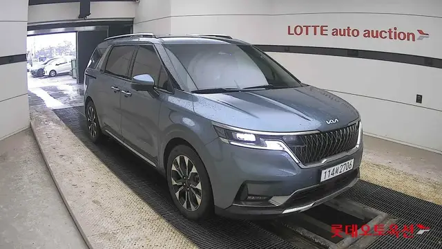 KIA CARNIVAL SIGNATURE 9 2022