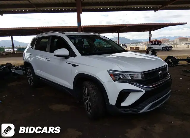 VOLKSWAGEN TAOS 2022