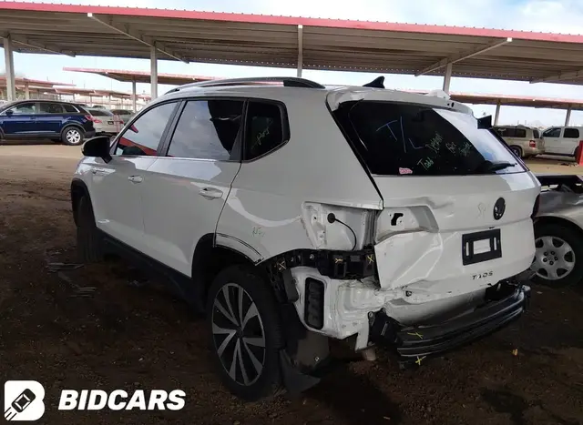 VOLKSWAGEN TAOS 2022