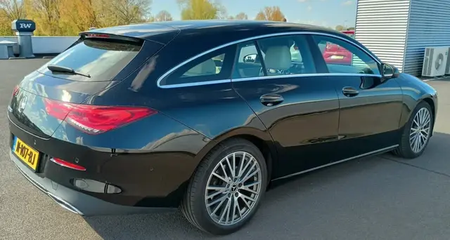 MERCEDES-BENZ CLA 200 LUXURY 2021