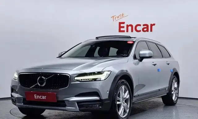 VOLVO V90 CROSS COUNTRY 2017